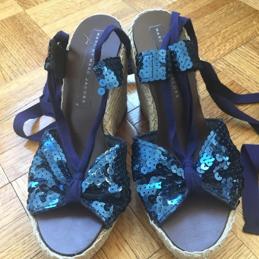 Marc Jacobs sequin wedge blue shoes 8 38 lace up